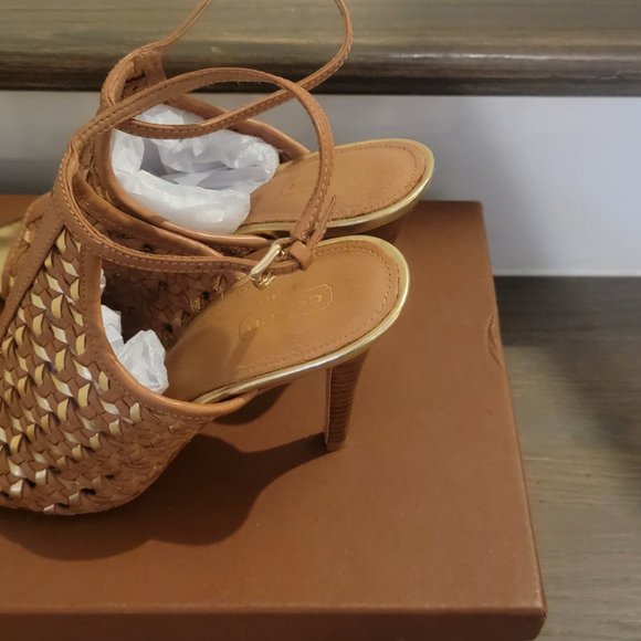 Shoes - Picture 2 of 3